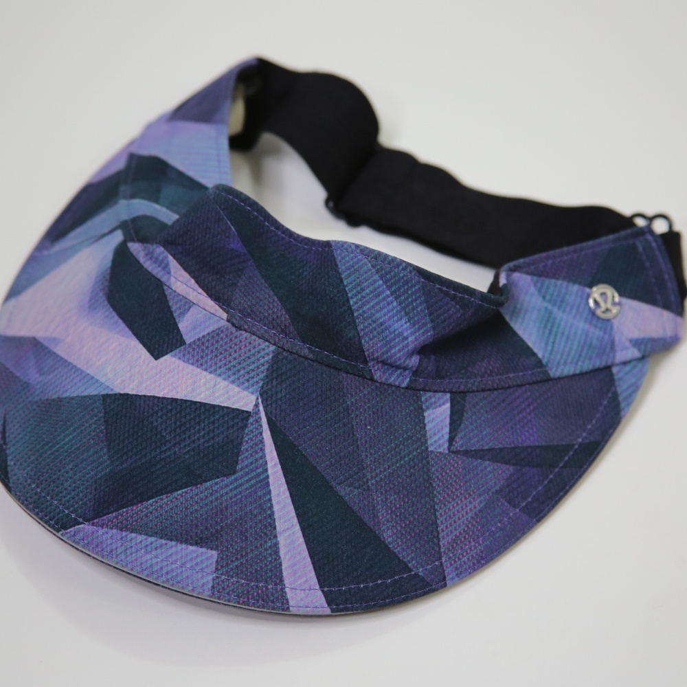 Lululemon Active Visor